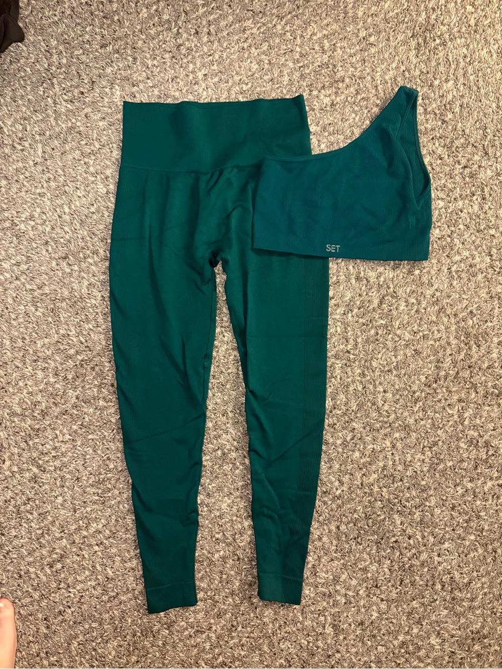 Set Active One-Shoulder Active Legging Set - Deep Green - Picture 2 of 5